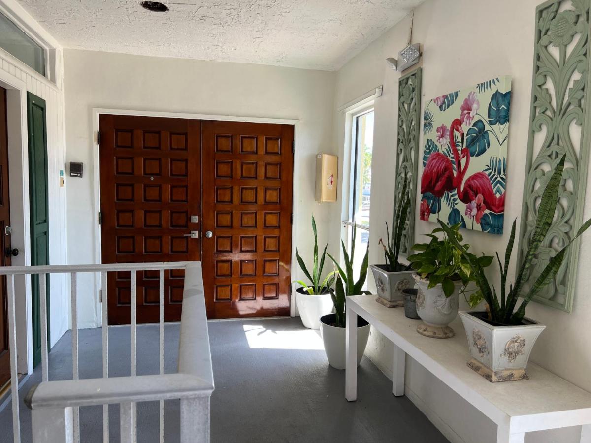  | Dee Jay Beach Resort