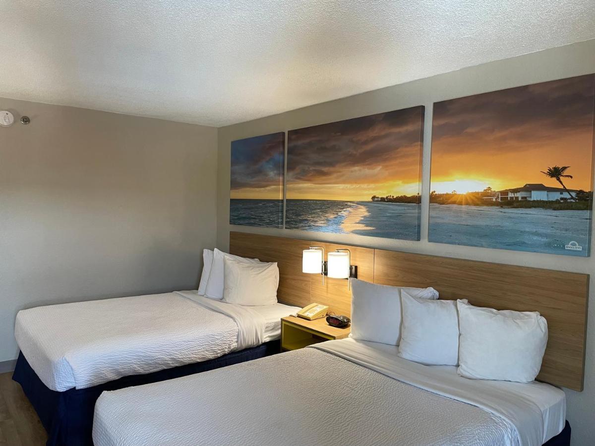 Double Room with Two Double Beds - Non-Smoking at Days Inn by Wyndham Florence Near Civic Center