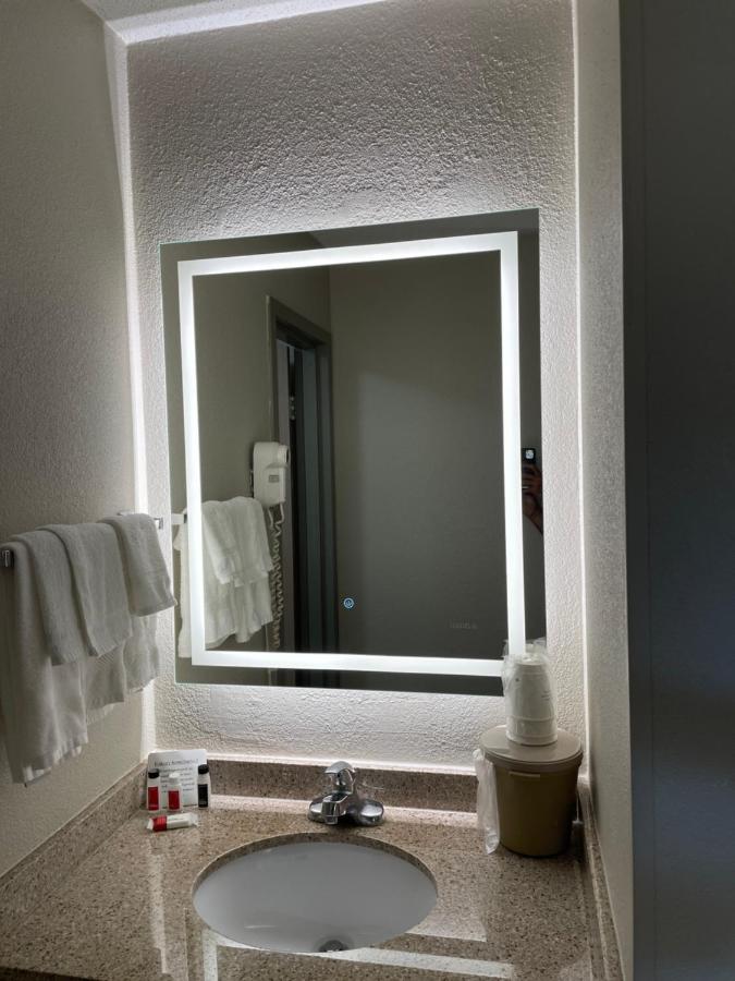 Deluxe Double Room with Two Double Beds - Non-Smoking at Days Inn by Wyndham Florence Near Civic Center