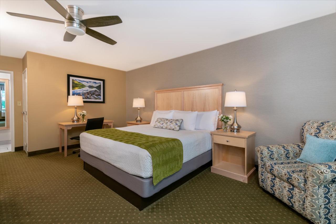 | Acadia Inn
