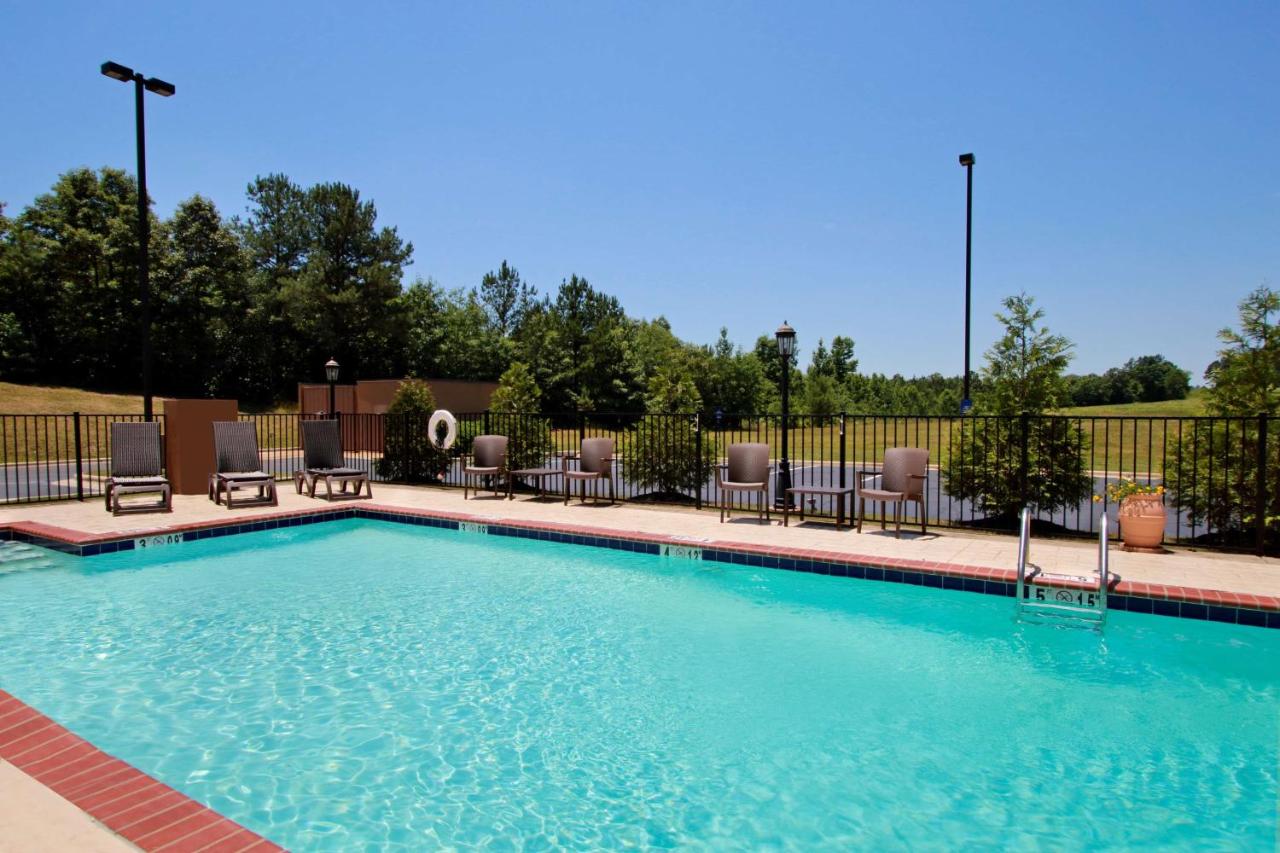 | Hampton Inn Winfield