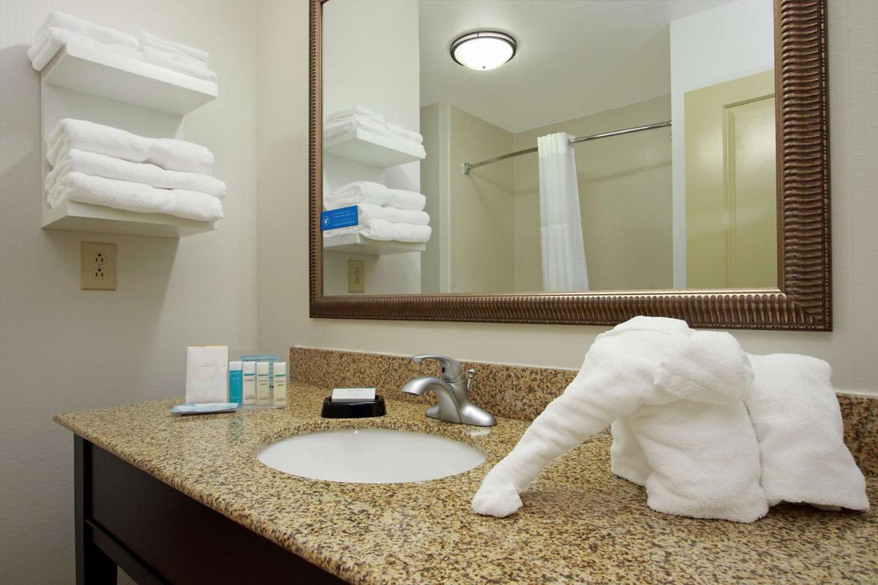 | Hampton Inn Winfield