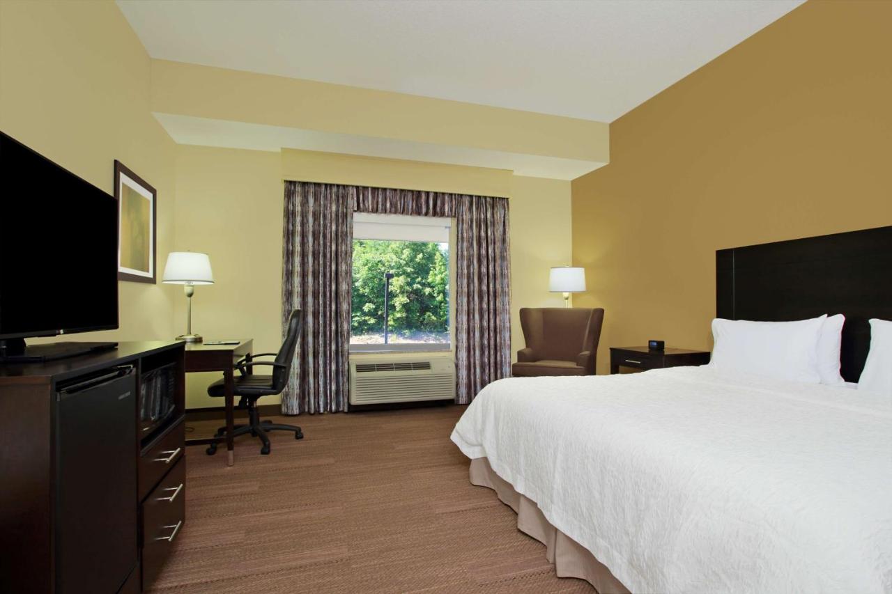 | Hampton Inn Winfield