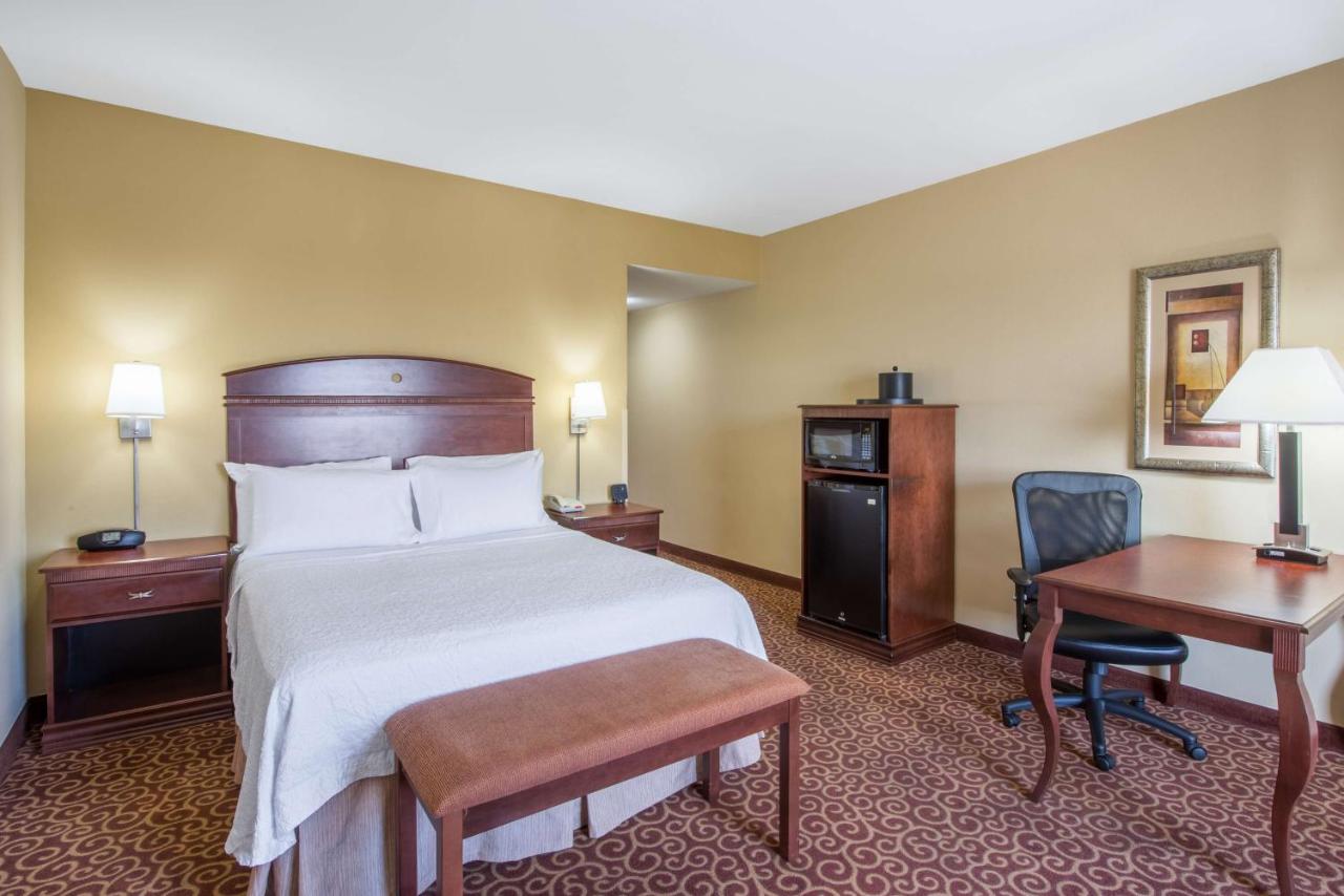 Queen Room - Non-Smoking at Hampton Inn & Suites Oklahoma City - South