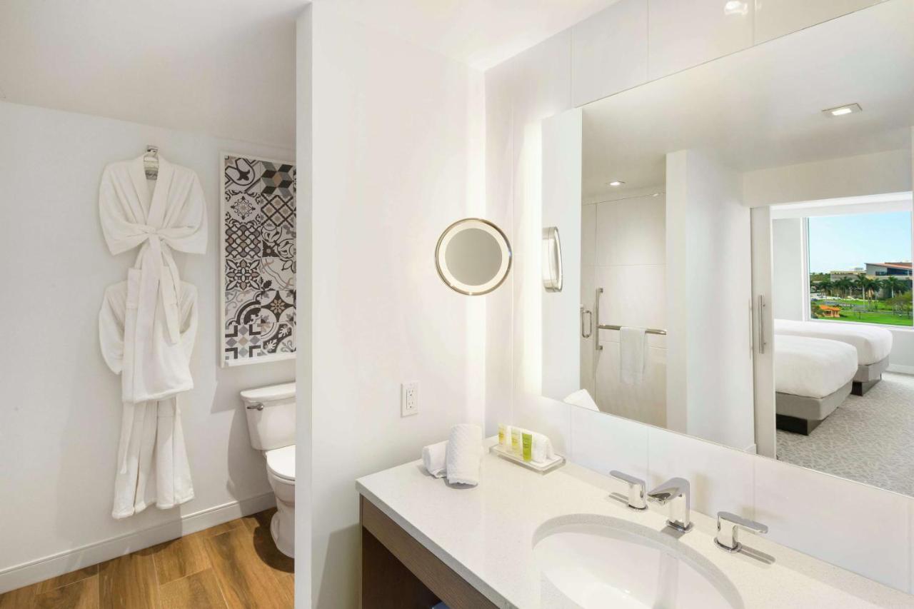 | Hilton Miami Dadeland