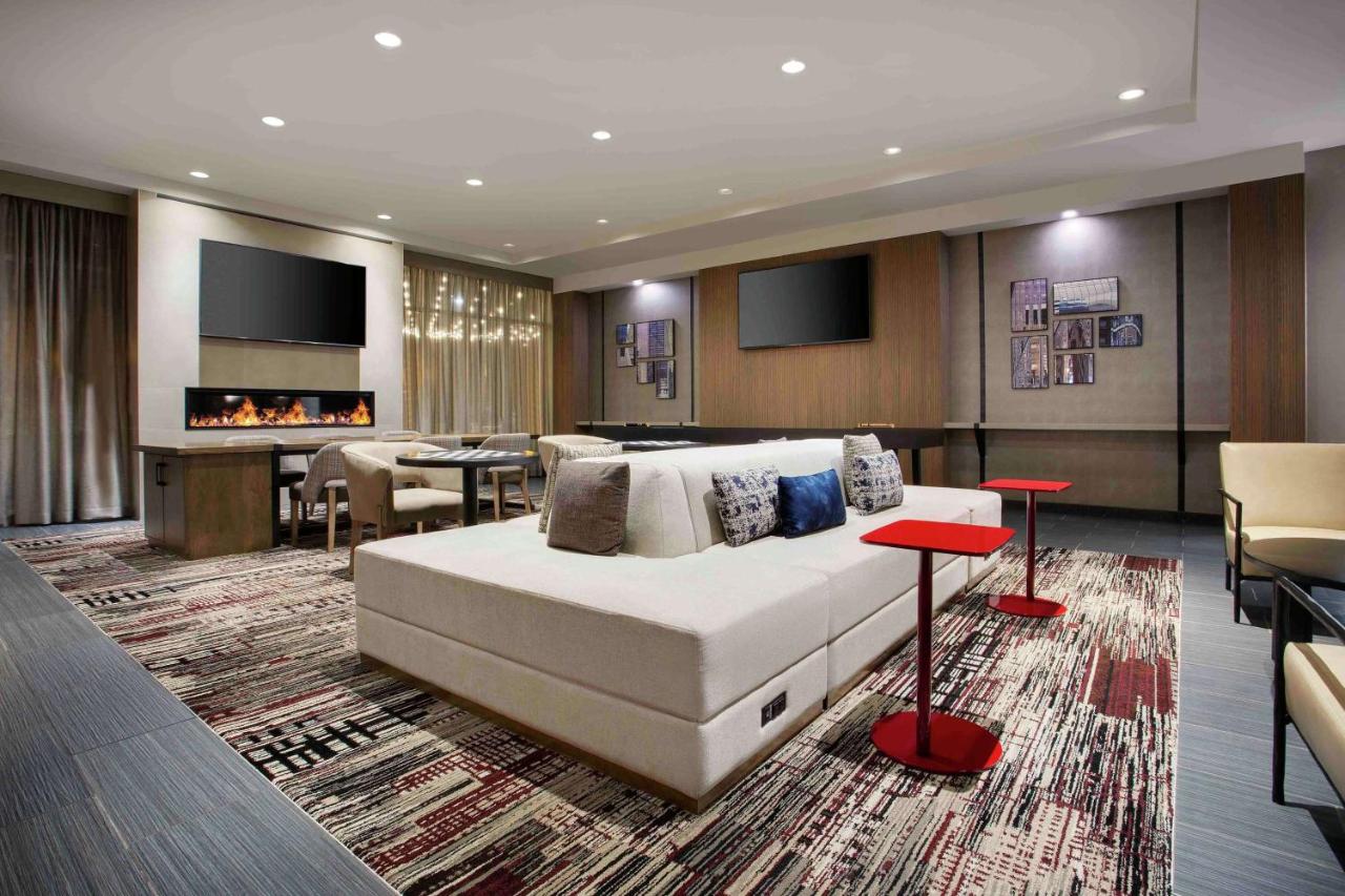  | DoubleTree by Hilton Chicago Midway Airport, IL