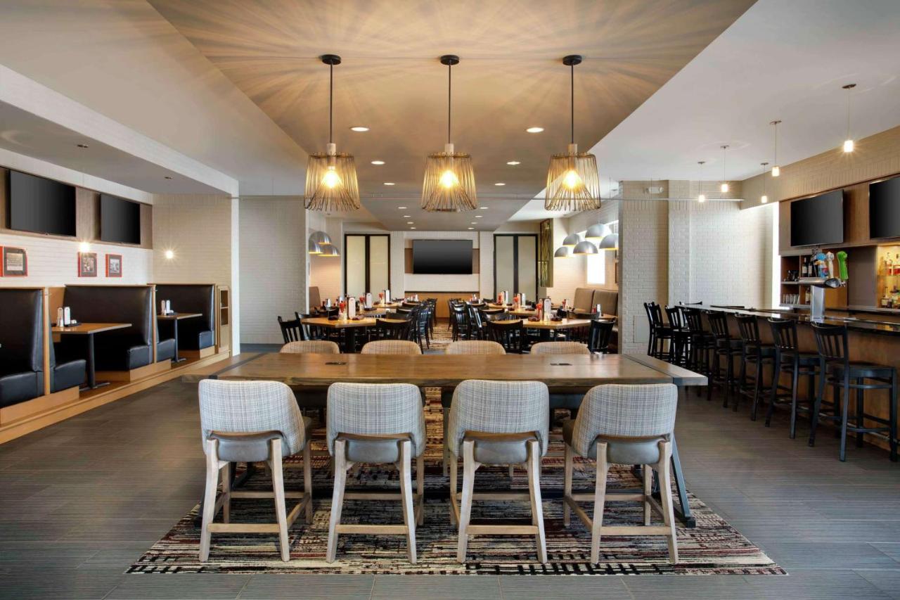  | DoubleTree by Hilton Chicago Midway Airport, IL
