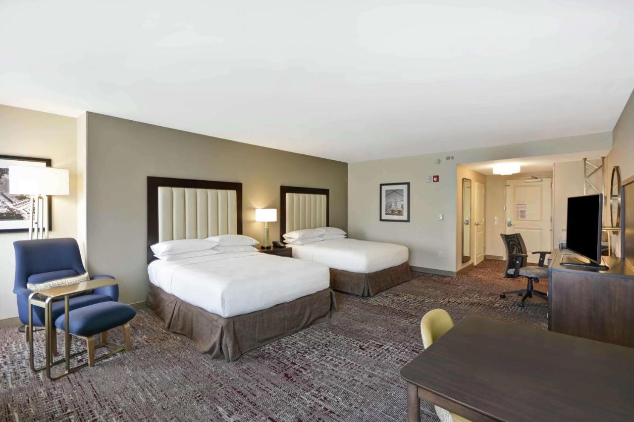  | DoubleTree by Hilton Chicago Midway Airport, IL