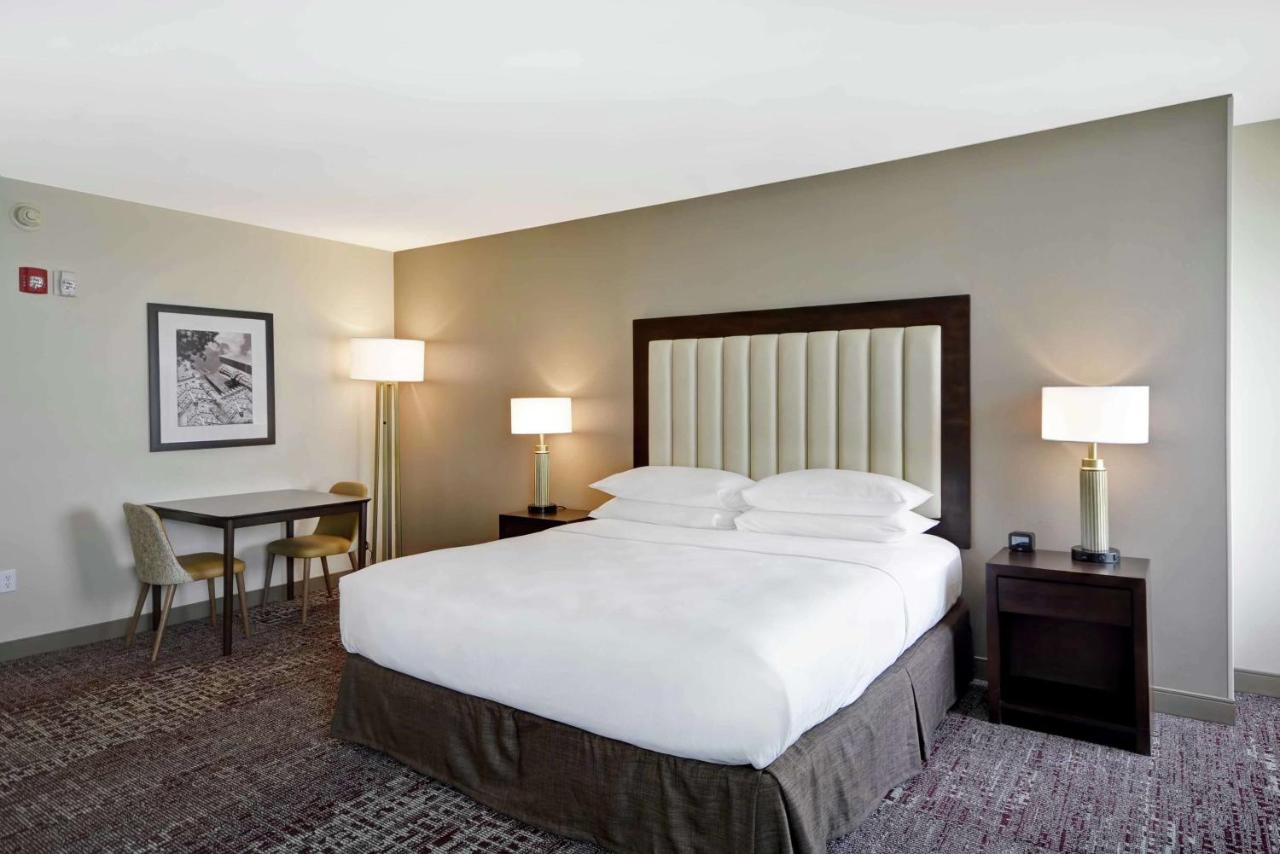  | DoubleTree by Hilton Chicago Midway Airport, IL