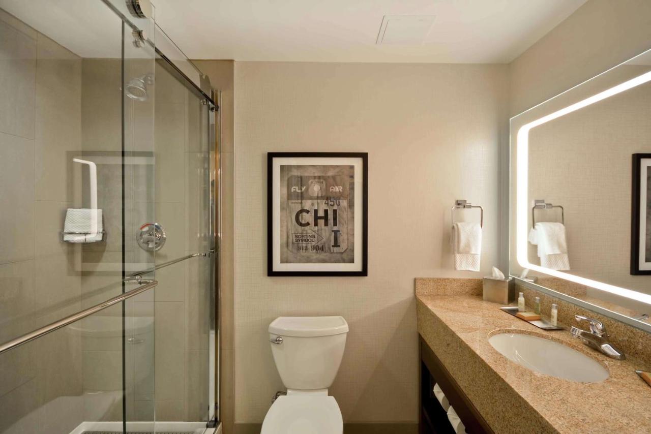  | DoubleTree by Hilton Chicago Midway Airport, IL