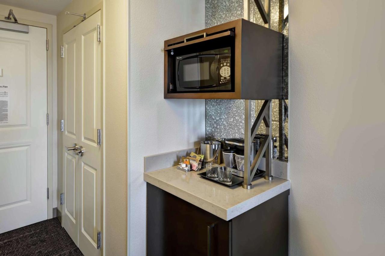  | DoubleTree by Hilton Chicago Midway Airport, IL