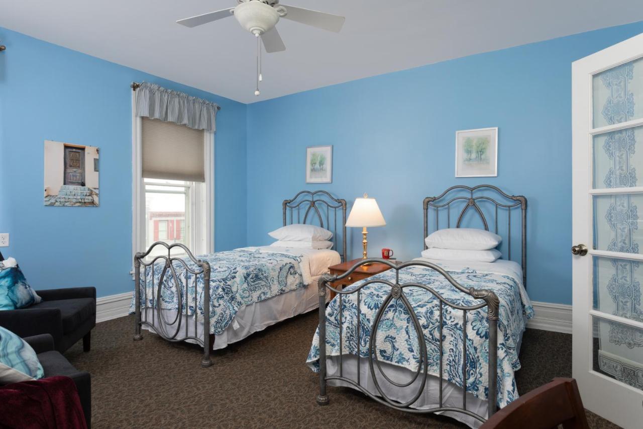  | Carlisle House Bed and Breakfast