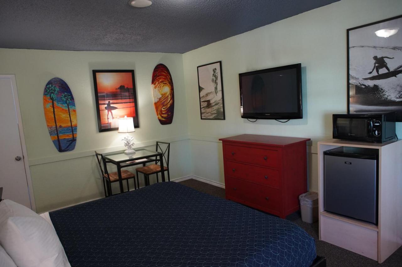 | Huntington Surf Inn