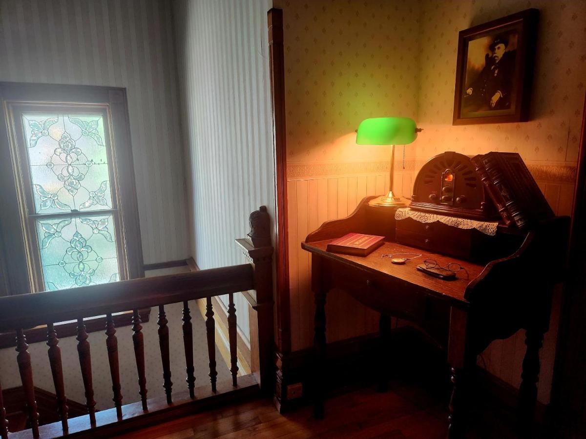 | Downen House Bed & Breakfast