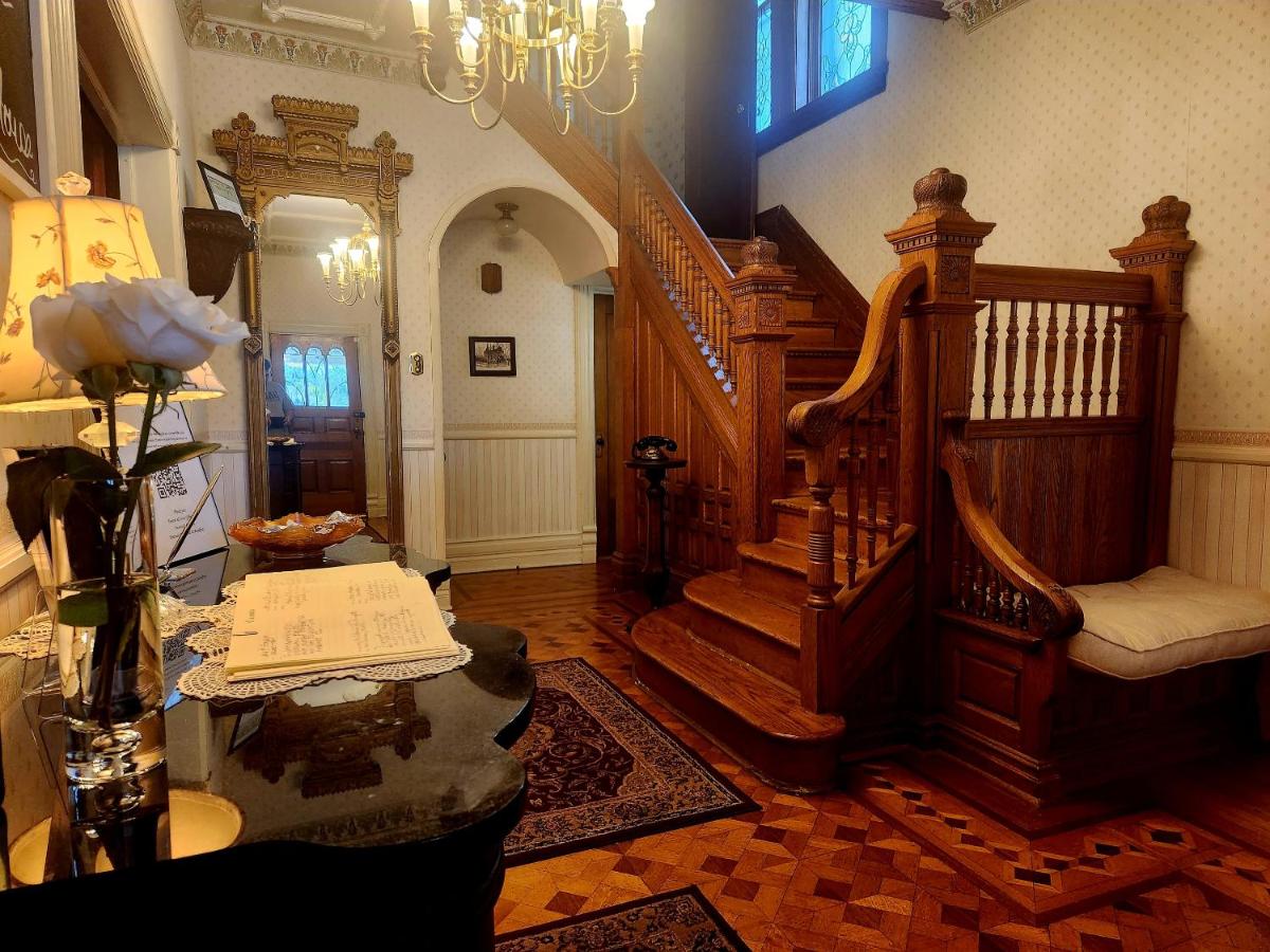 | Downen House Bed & Breakfast