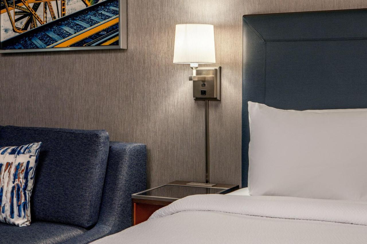 King Room with Sofa Bed at Courtyard by Marriott Boston Billerica/Bedford