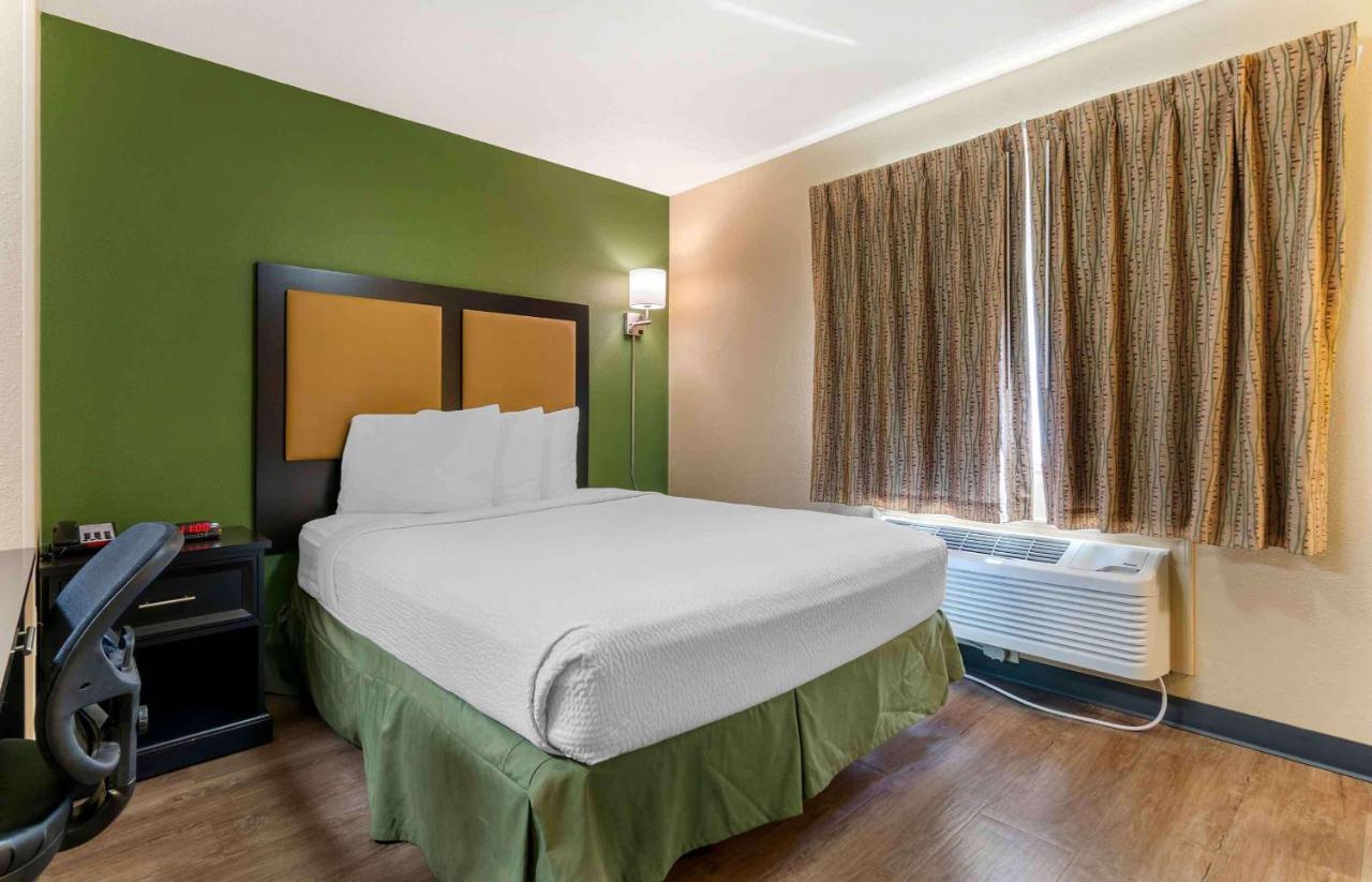 | Extended Stay America Suites - St Louis - Earth City