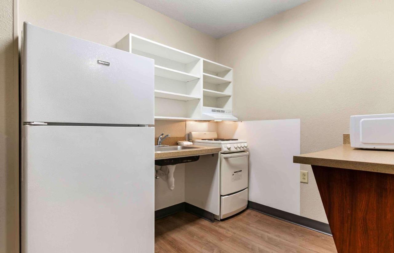 | Extended Stay America Suites - St Louis - Earth City