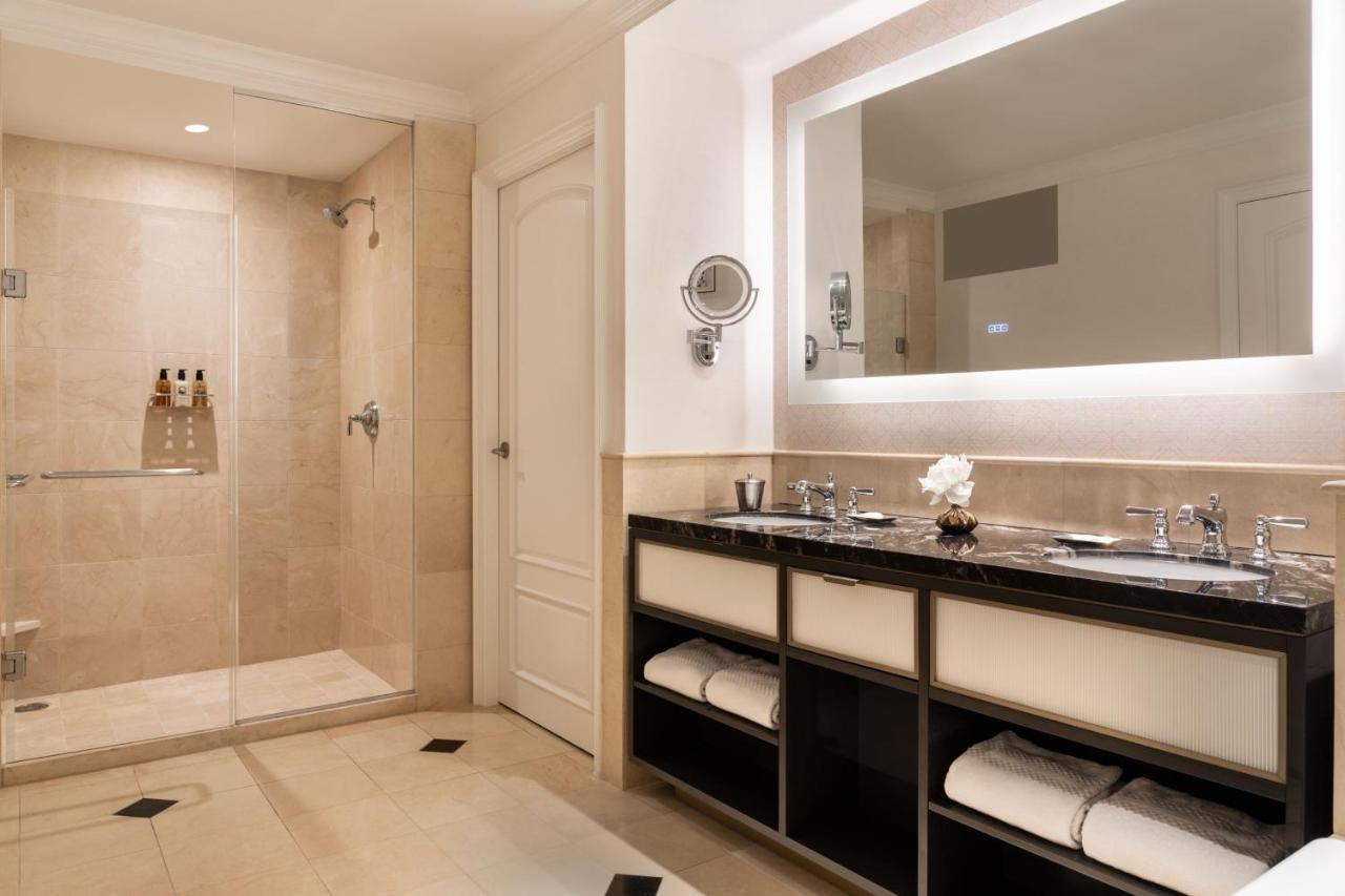 Deluxe King Suite with Sofa Bed at The Ritz-Carlton, Dallas