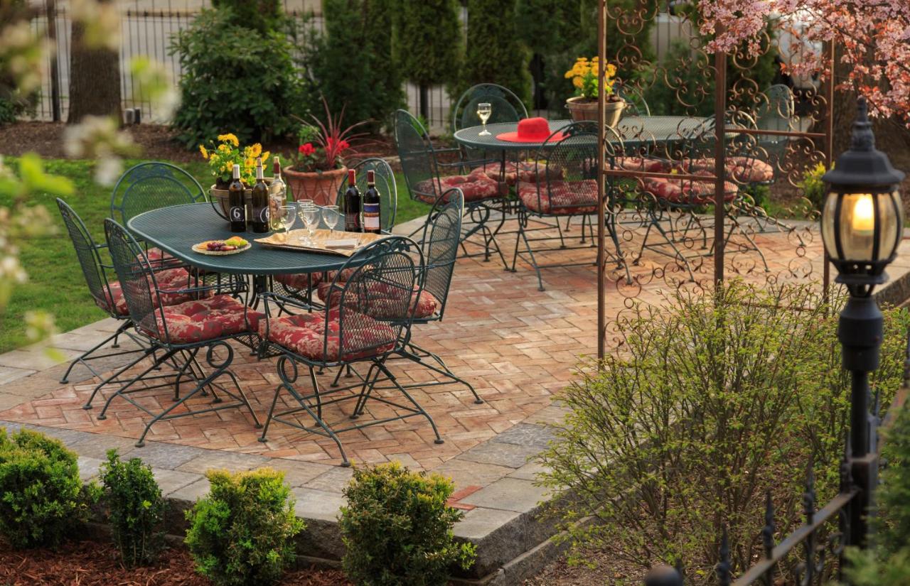  | The Roosevelt Inn