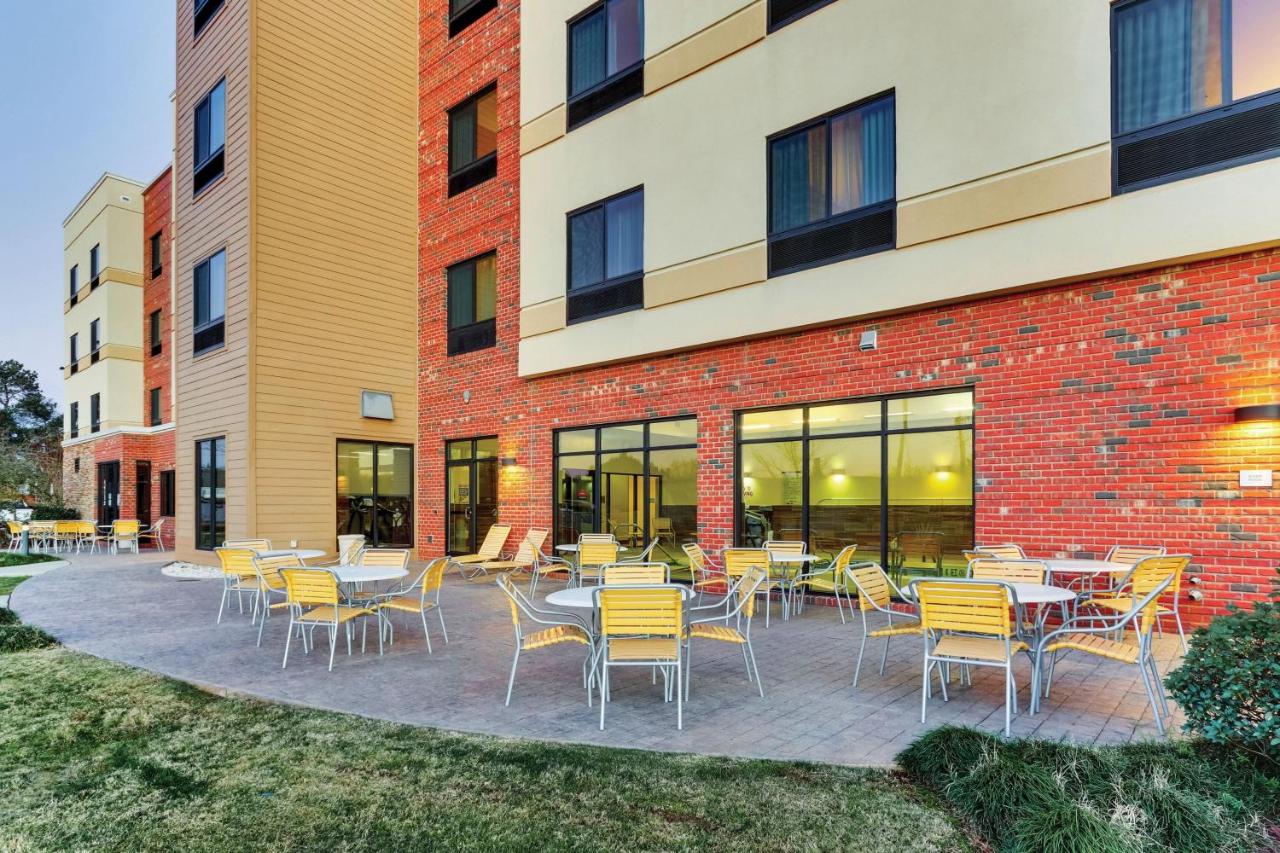 | Fairfield Inn & Suites by Marriott Dunn I-95