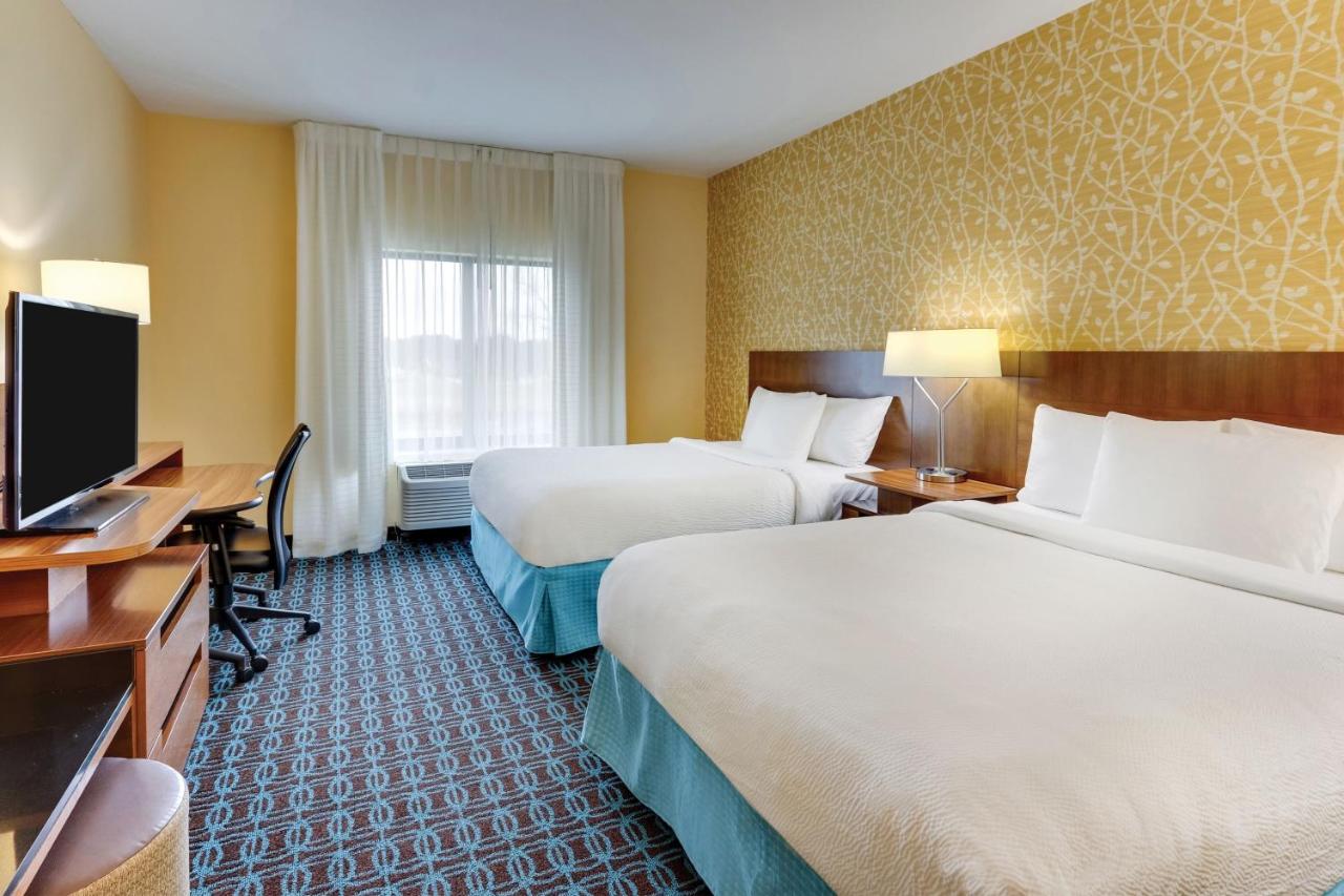 | Fairfield Inn & Suites by Marriott Dunn I-95