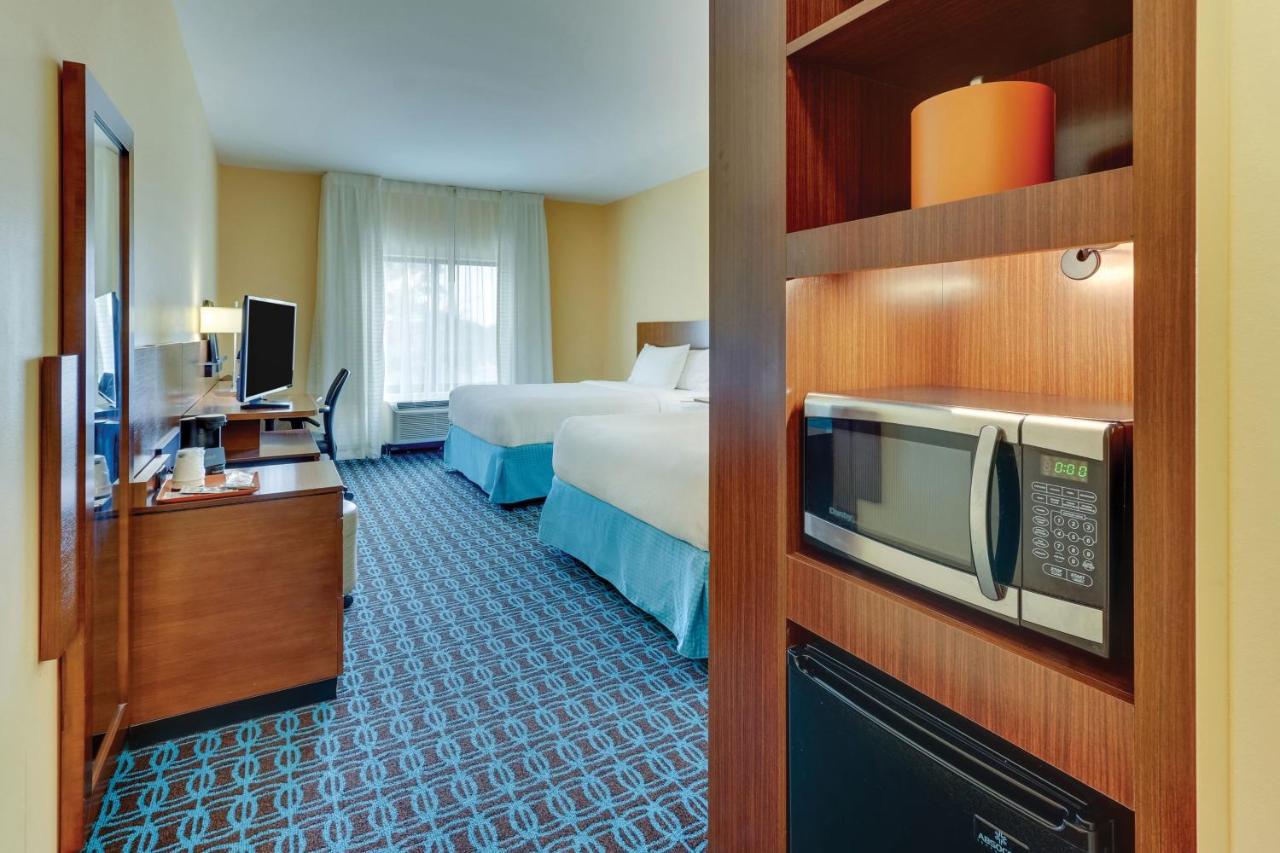 | Fairfield Inn & Suites by Marriott Dunn I-95