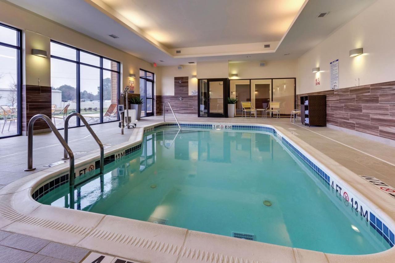 | Fairfield Inn & Suites by Marriott Dunn I-95