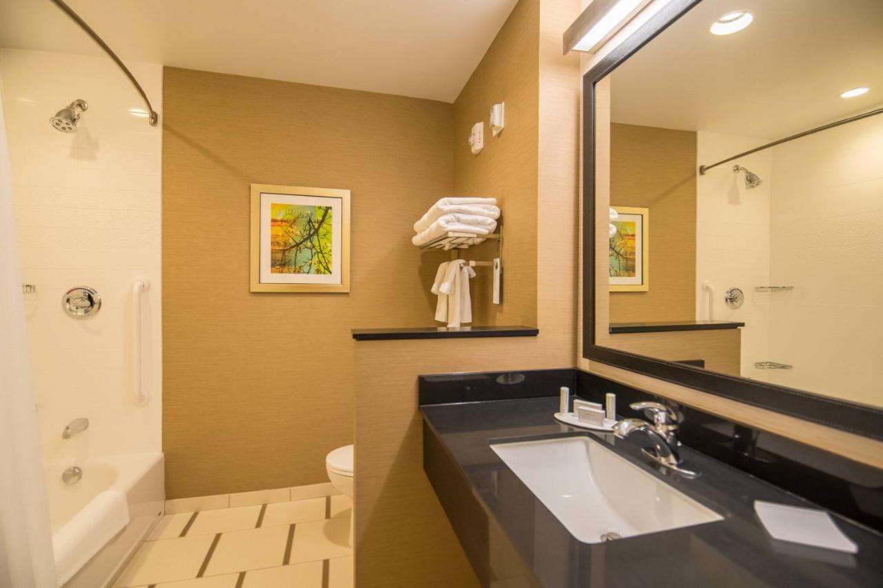 King Room with Sofa Bed at Fairfield Inn & Suites by Marriott Provo Orem