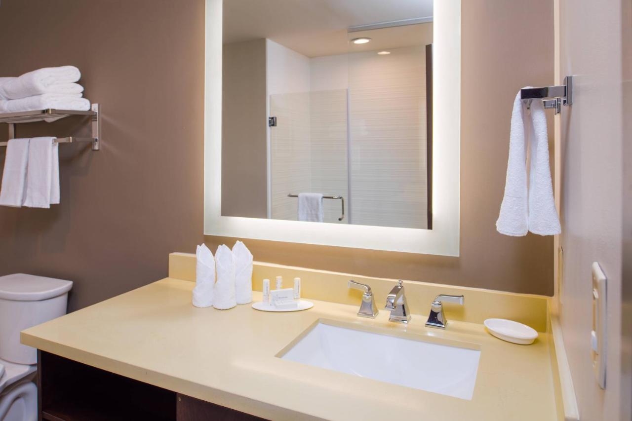  | Fairfield Inn & Suites by Marriott New Orleans Downtown/French Quarter Area