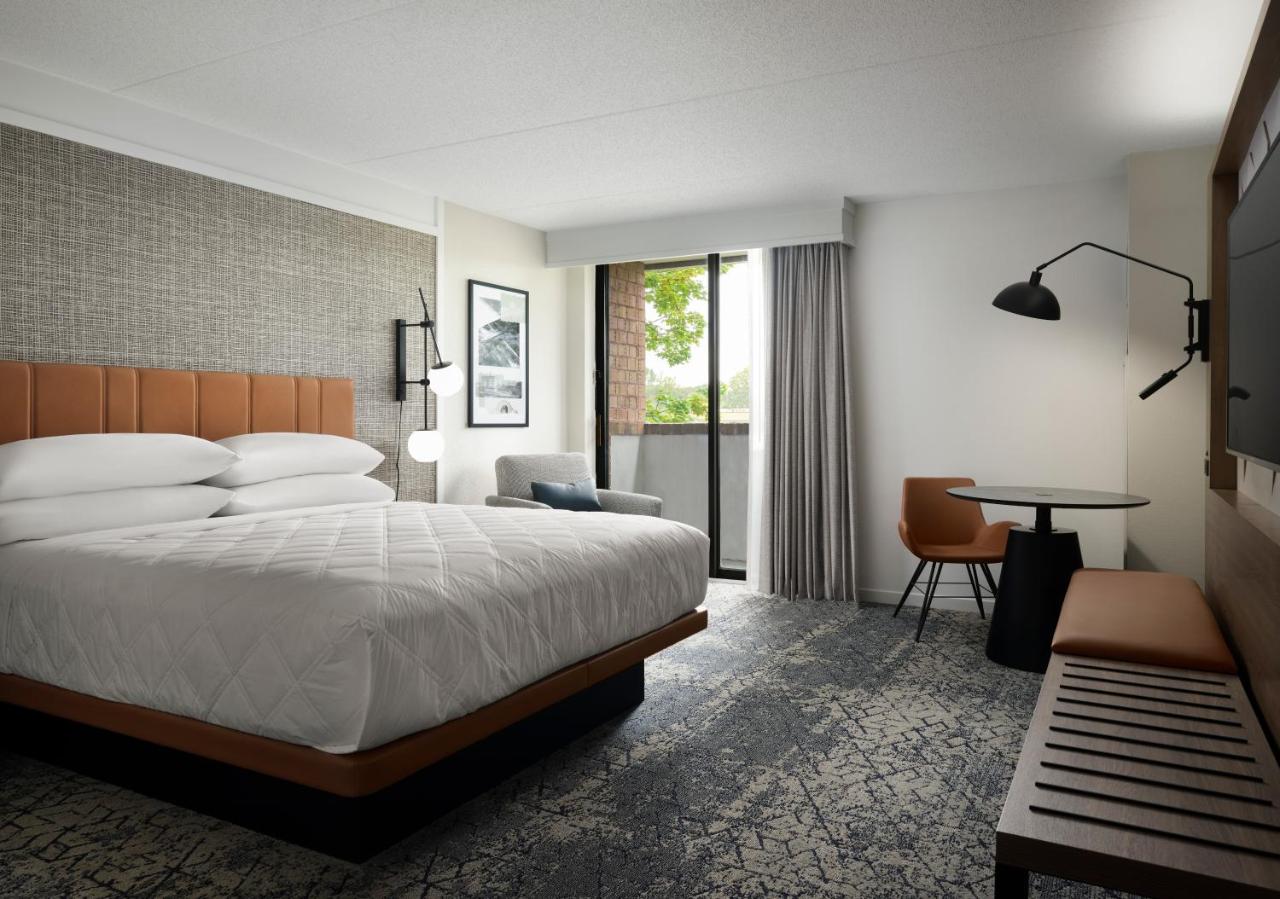  | The Plaza Hotel Grand Rapids