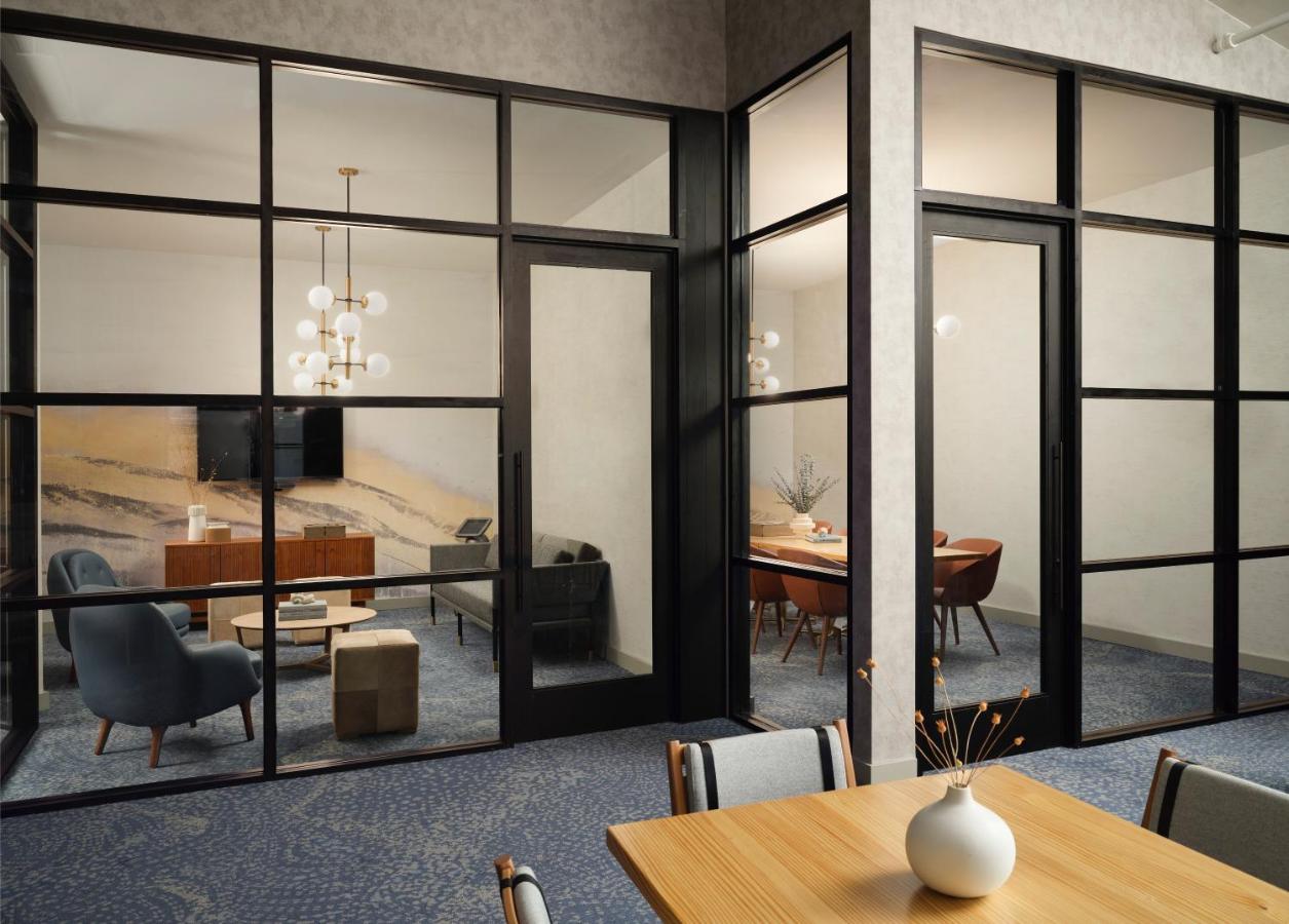  | The Plaza Hotel Grand Rapids