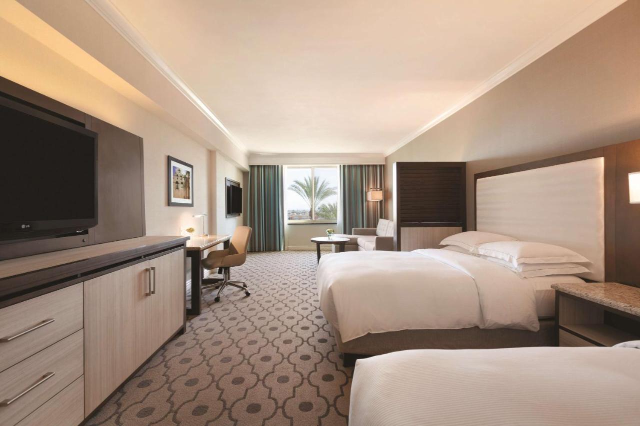 Queen Junior Suite at Hilton Los Angeles/San Gabriel