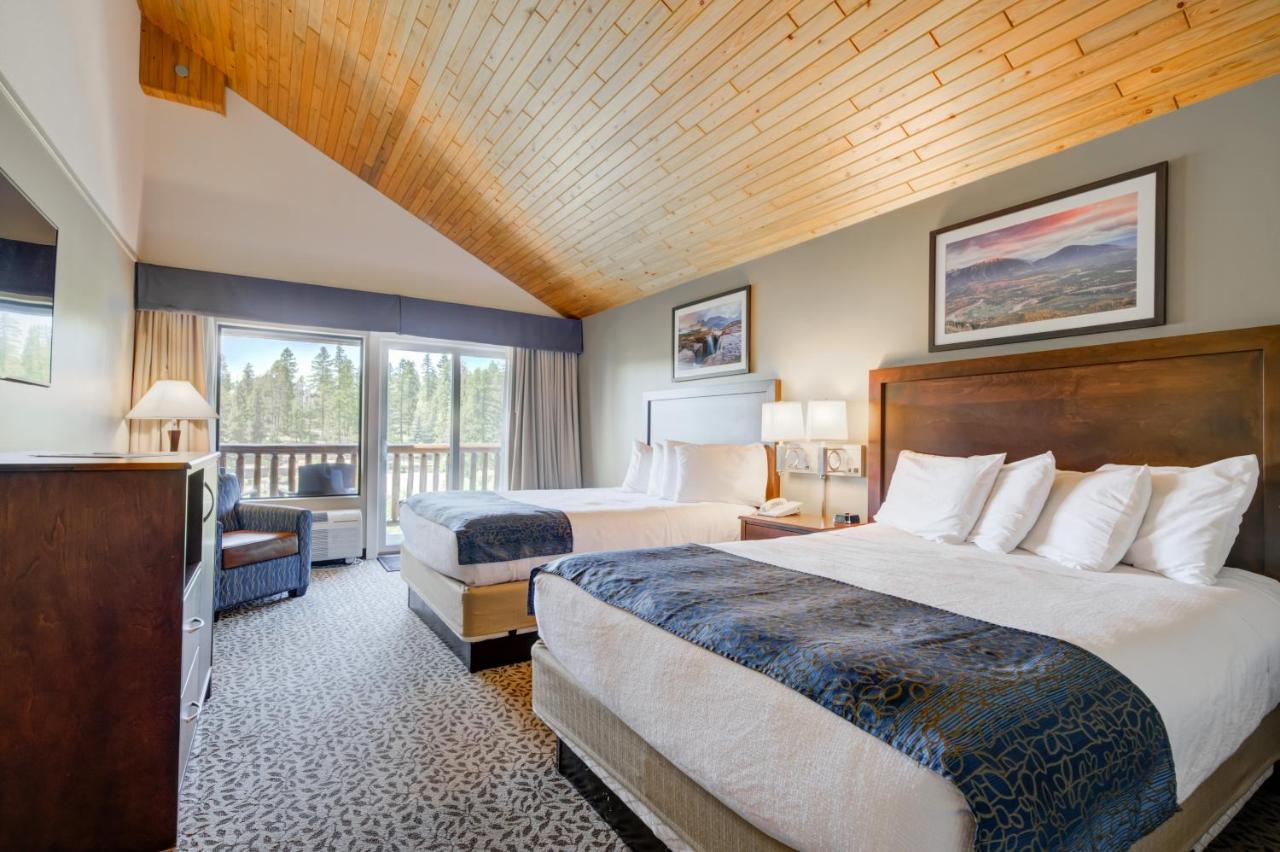 Queen Room with Two Queen Beds and Balcony - River View/Non-Smoking at Whitefish Riverfront Hotel