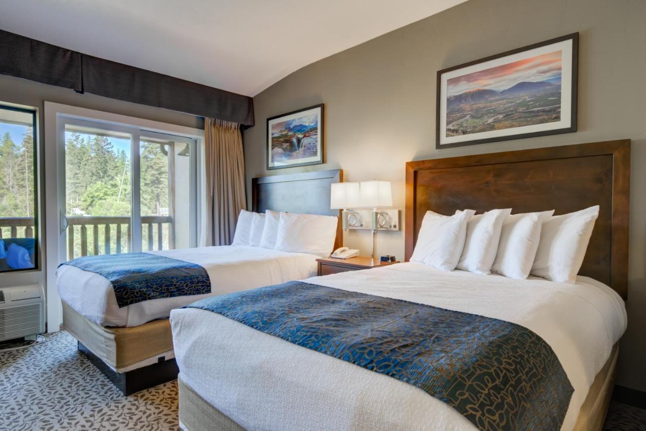 Double Room with Two Double Beds and Balcony - River View/Non-Smoking at Whitefish Riverfront Hotel