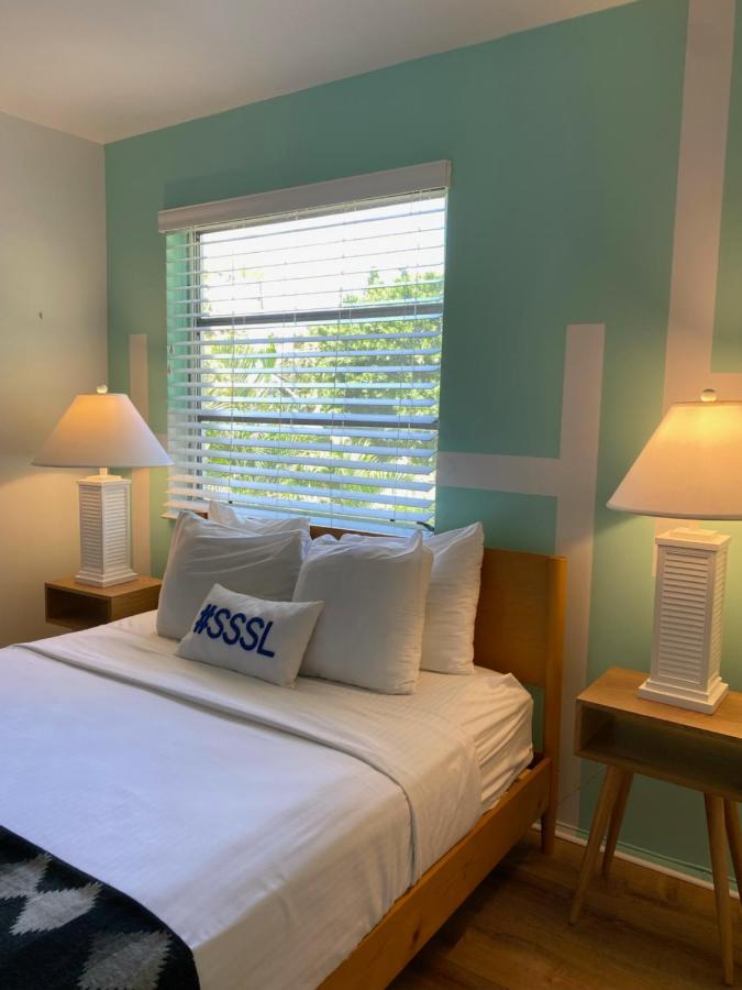 One-Bedroom Queen Suite with Sofa Bed at Seaspray Surf Lodge