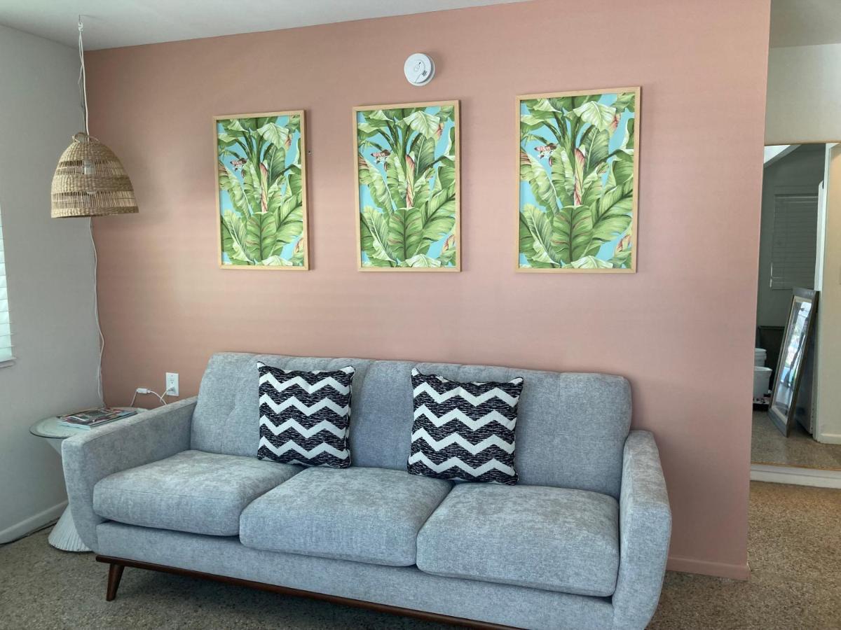 One-Bedroom Suite at Seaspray Surf Lodge