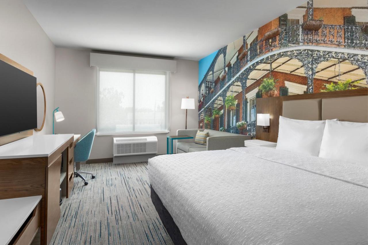 King Room with Sofa Bed at Hampton Inn New Orleans French Quarter Market Area