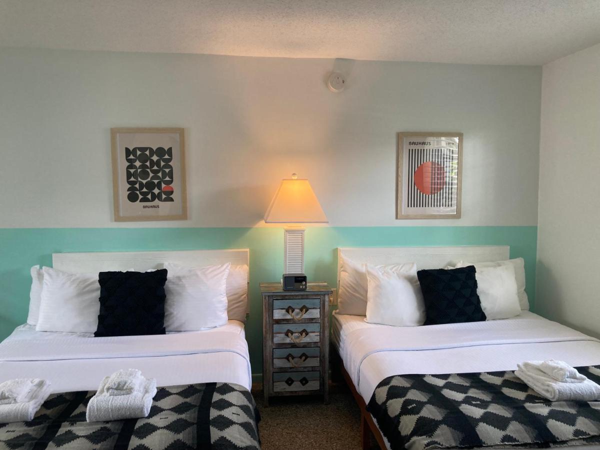 Studio (4 Adults) at Seaspray Surf Lodge