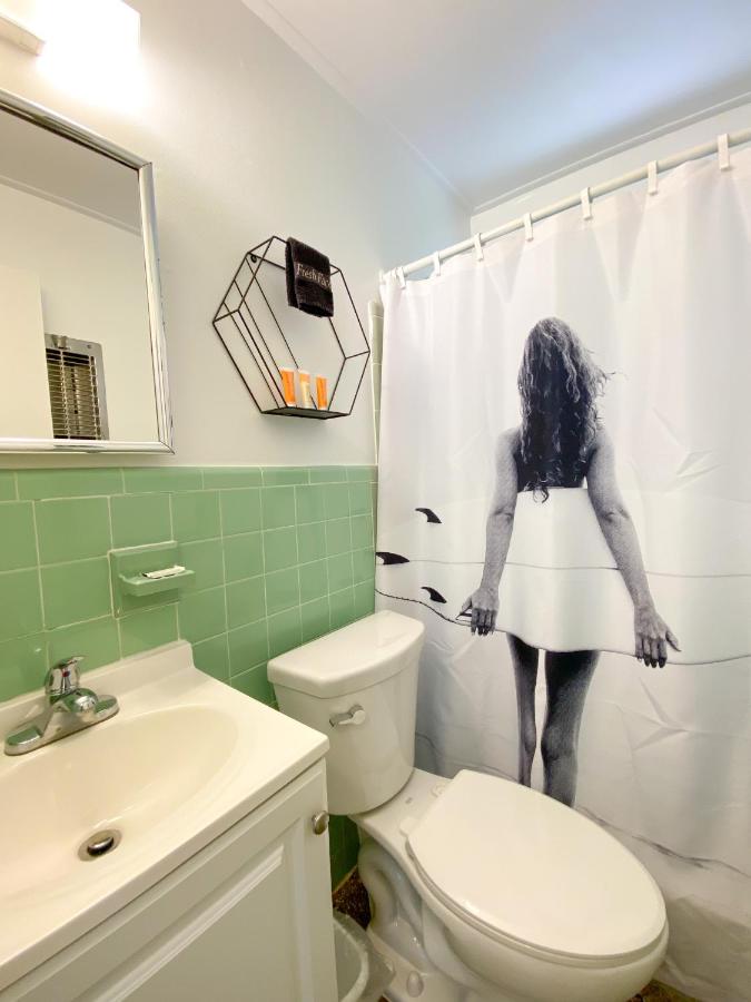  | Seaspray Surf Lodge