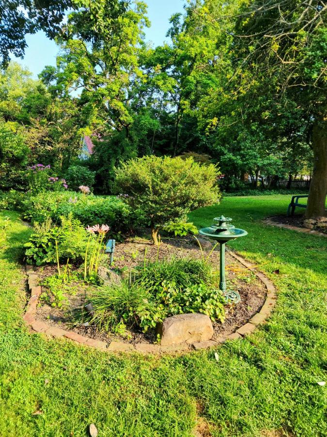 | Miller-Dunham House B&B