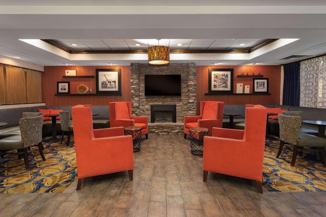 | Hampton Inn Bristol