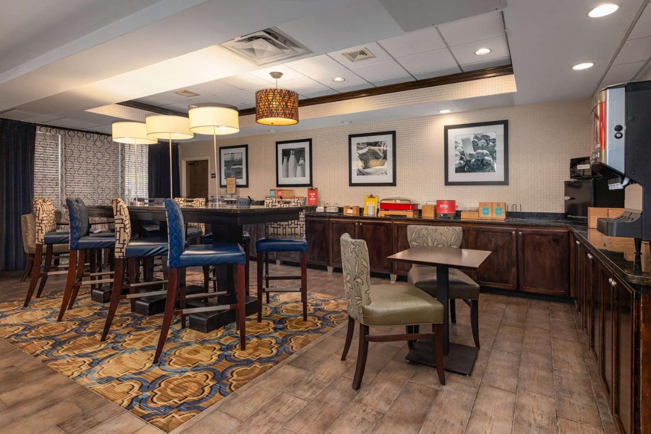 | Hampton Inn Bristol