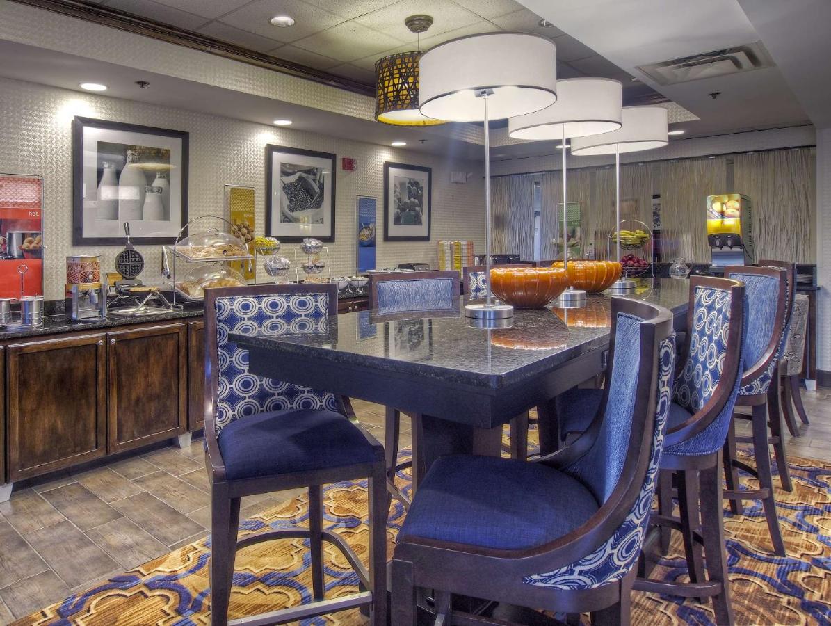 | Hampton Inn Bristol