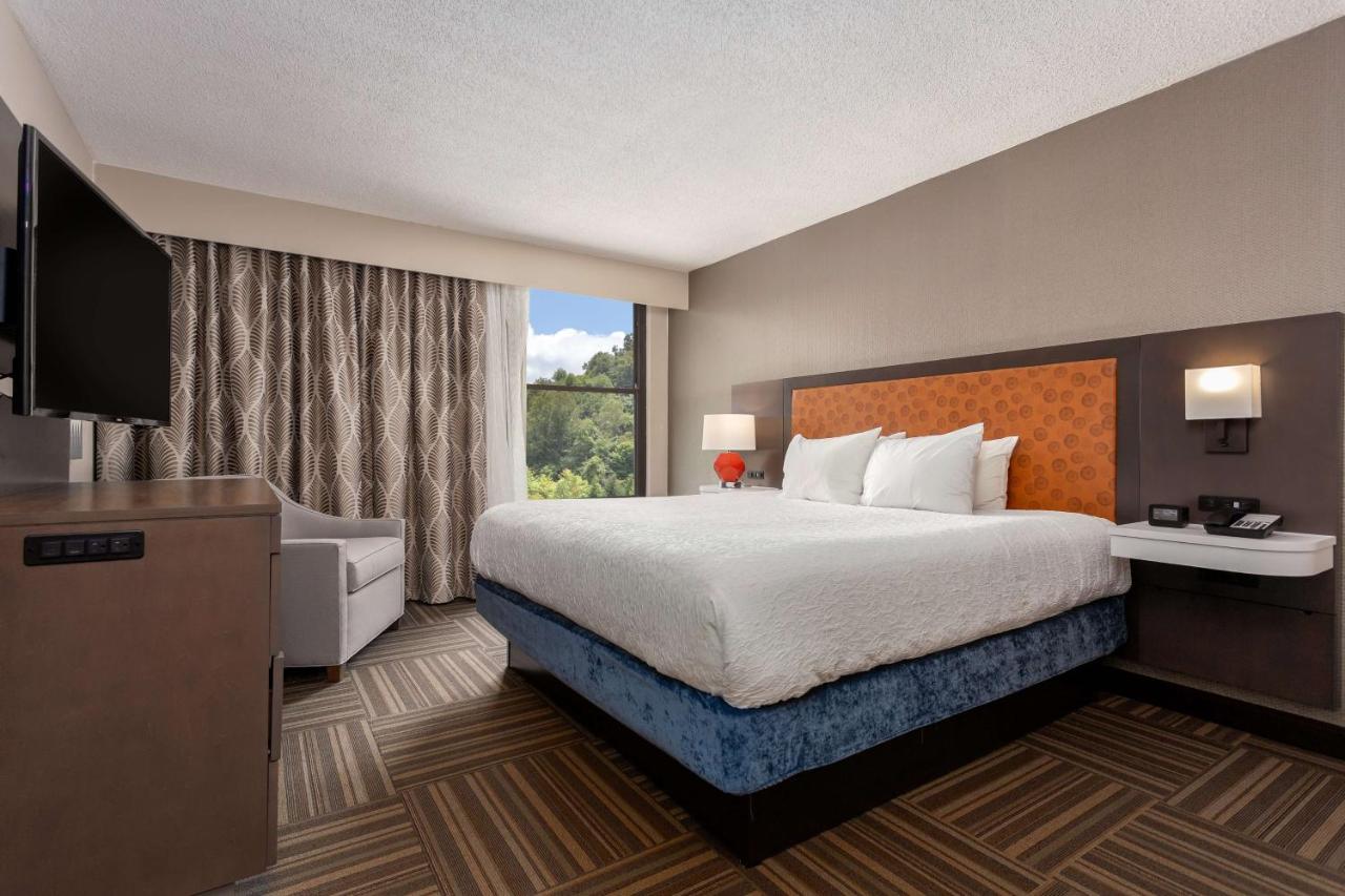| Hampton Inn Bristol
