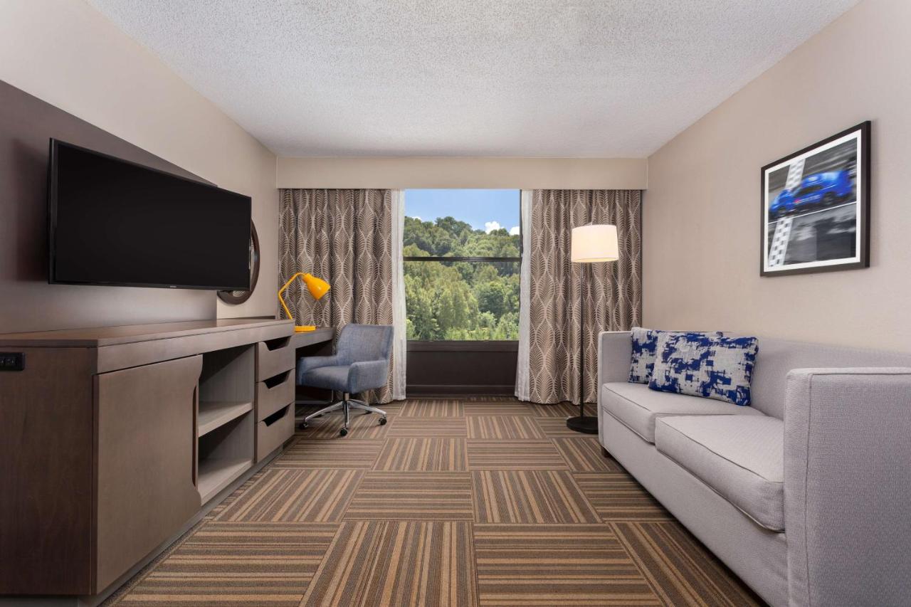 | Hampton Inn Bristol