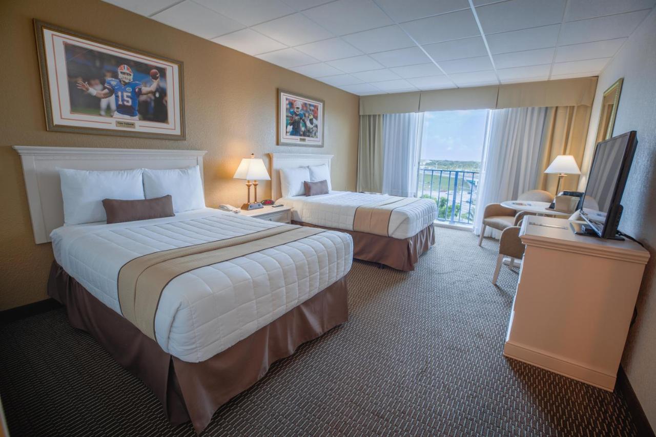 | Stadium Hotel