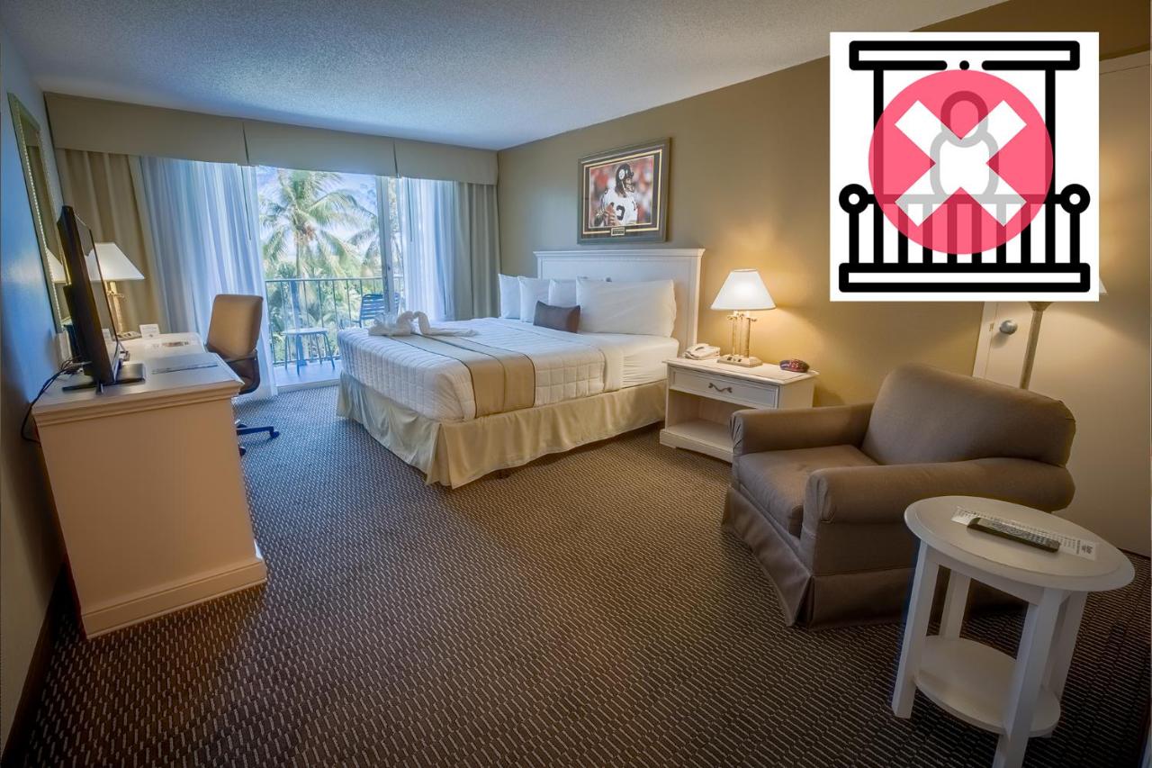 | Stadium Hotel