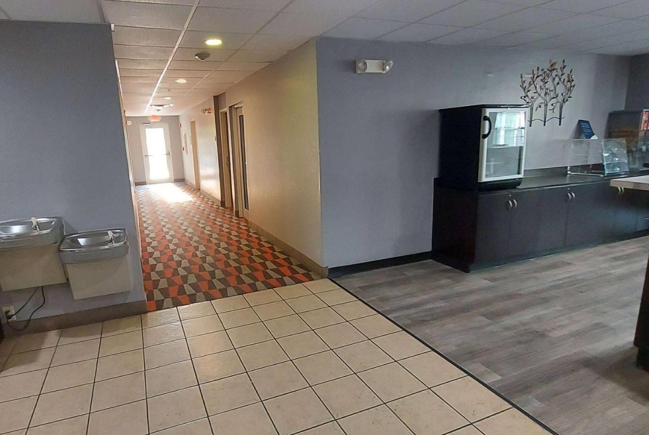 | Microtel Inn & Suites by Wyndham Hoover/Birmingham