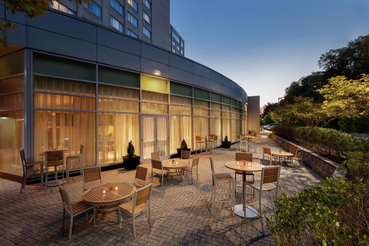 | Hilton Baltimore BWI Airport